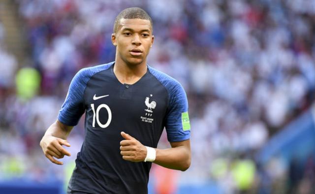 重返福地，赫拉芬贝赫在圣西罗球场两次获欧冠全场最佳球员（重返圣西罗，赫拉芬贝赫两度当选欧冠全场最佳）