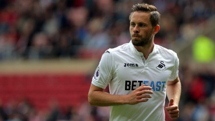 印度网友质疑建造梅西雕像：多此一举，不如花钱培养球员（印度网友不满立梅西雕像：别搞形式，把钱用在培养球员上）