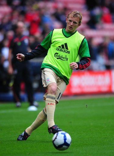 骑行新手从扶墙到放手的突破过程（从扶墙到自如：骑行新手的突破之路）