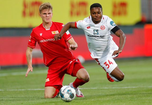 镜报：曼联有信心7000万镑签沃顿，但他不去没欧战的球队（镜报：曼联有望以7000万镑签下沃顿，但球员不愿加盟无欧战球队）