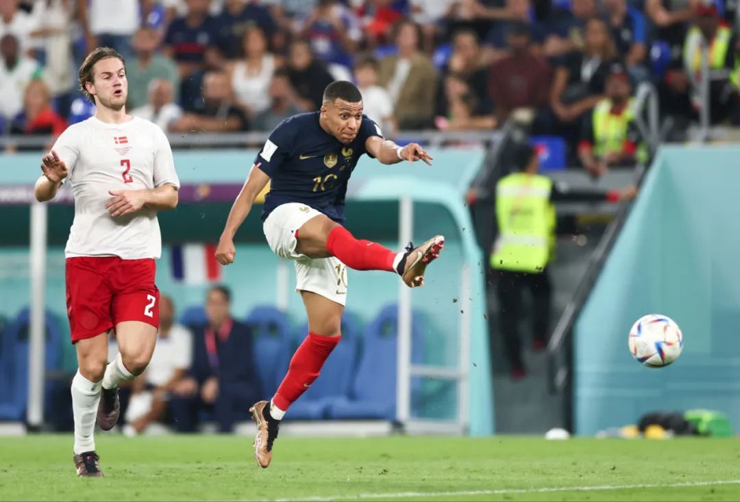 投票调查：巴萨支持率87% 埃因霍温vs马竞得票多（调查显示：巴萨获87%支持，埃因霍温对马竞得票领先）