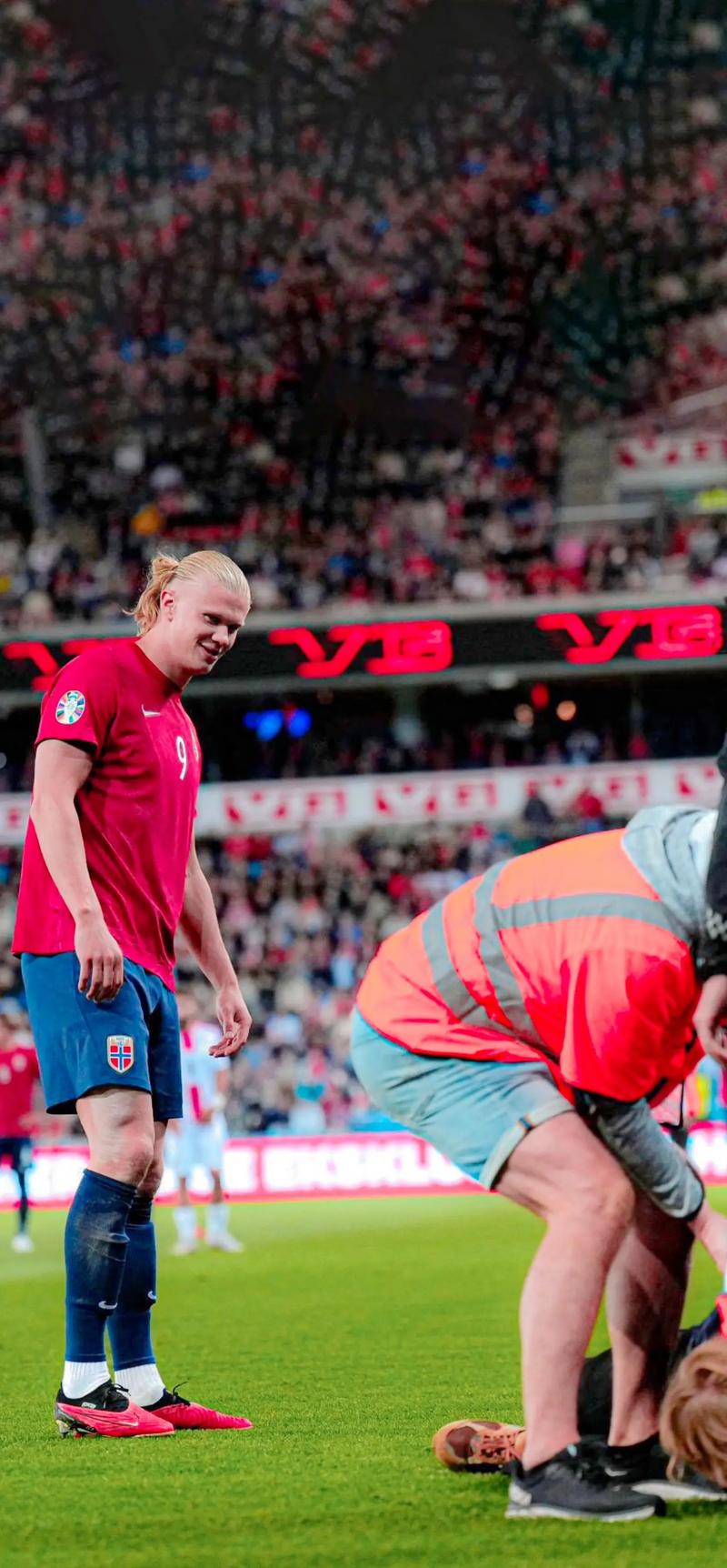 凯恩远射进球飞行速度达到128km／h，为本赛季德甲最快进球（凯恩远射时速128公里，创本赛季德甲最快进球）