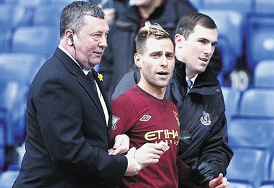 德甲前瞻：美因茨群龙无首，门兴专注联赛战线（德甲前瞻：美因茨缺少领袖，门兴全力主攻联赛）