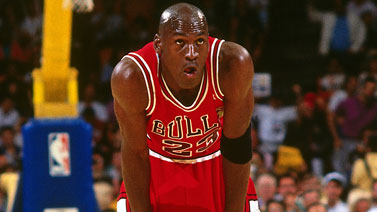 邮报：布莱顿有意租借贡萨洛，但皇马需评估队内前锋的情况（邮报：布莱顿寻租贡萨洛，皇马需先评估锋线储备）